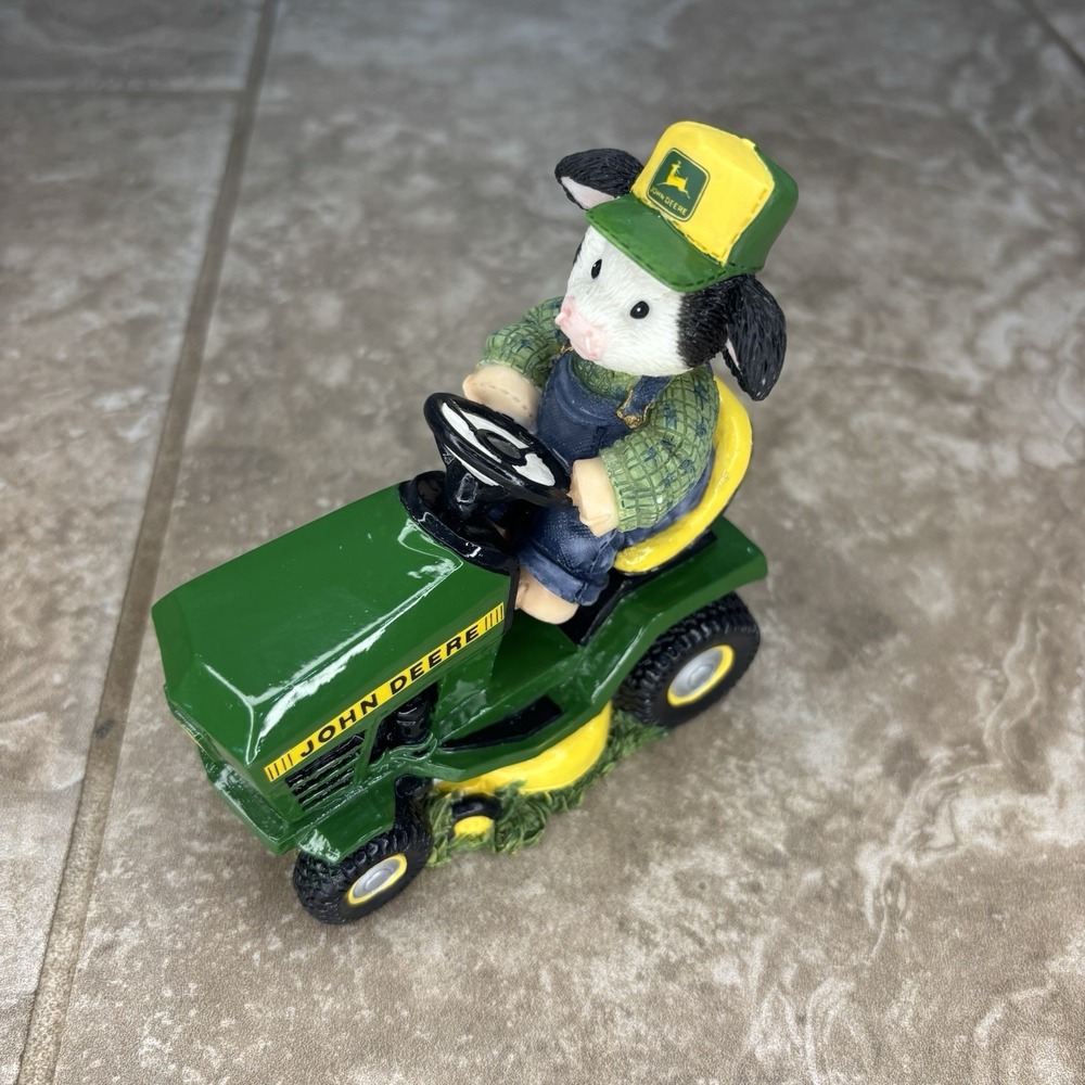 Mary's Moo Moos "Deere To My Heart" John Deere Figurine 1998-Enesco-Excellent